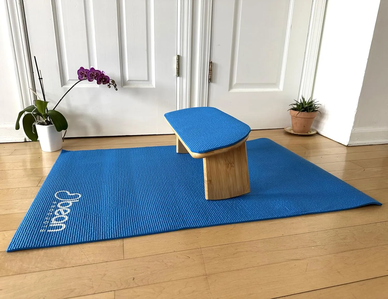Bean Products Bamboo Meditation Set Kneeling Folding Leg Bench, Floor Pad, Seat Pad, Carry Bag - Portable - Ergonomic, Eco Friendly, Sitting, Kneeling, Prayer, Seiza Meditation kit - Made in USA