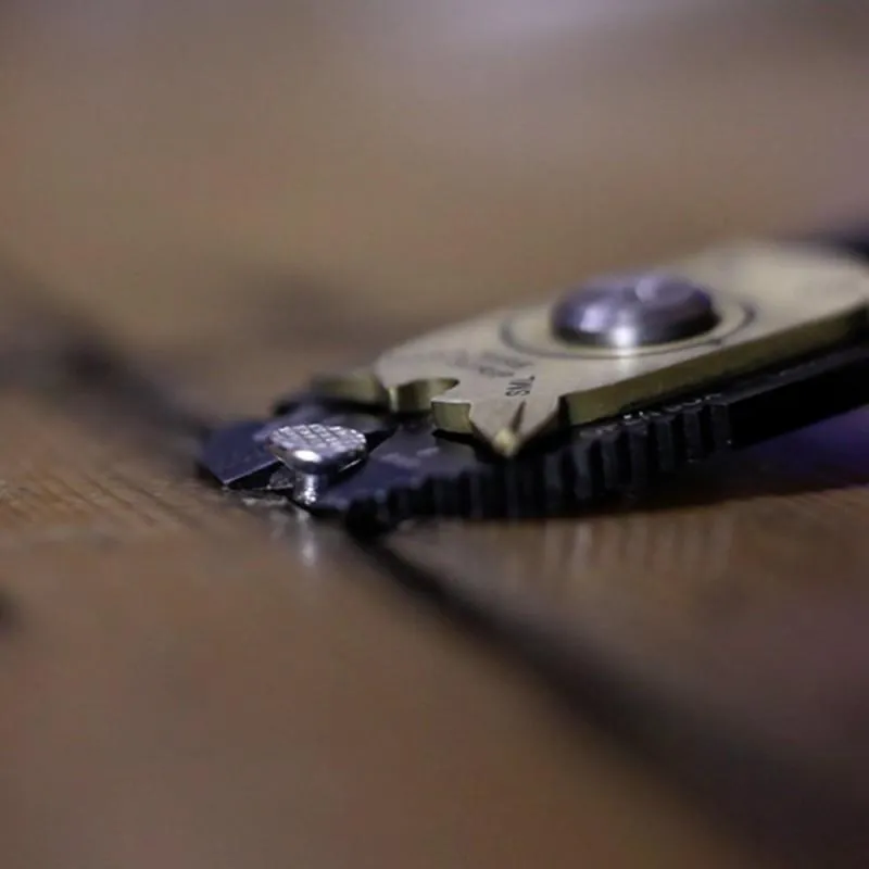 Best Pocket Multi Tool 20 in 1 (40% OFF)