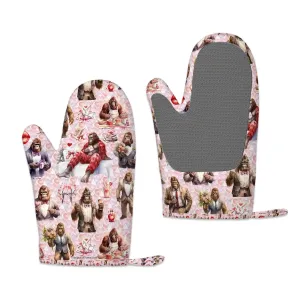 Bigfoot, Sasquatch Themed Heat Resistant Silicone Oven Mitts Set