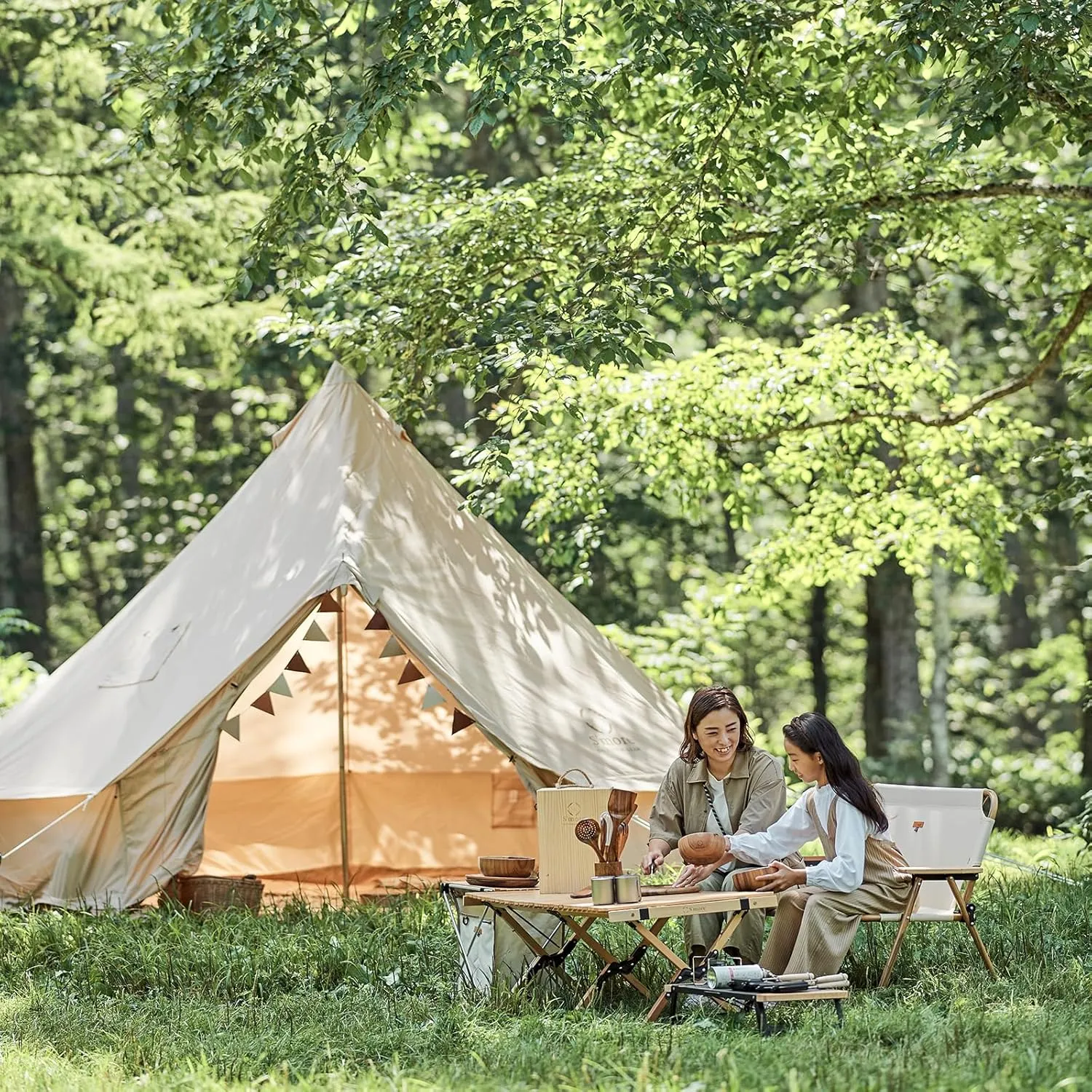 Canvas Family Camping Tent for 3-5 Person, 4 Season Glamping Tent, Hot Tent with Stove Jack.