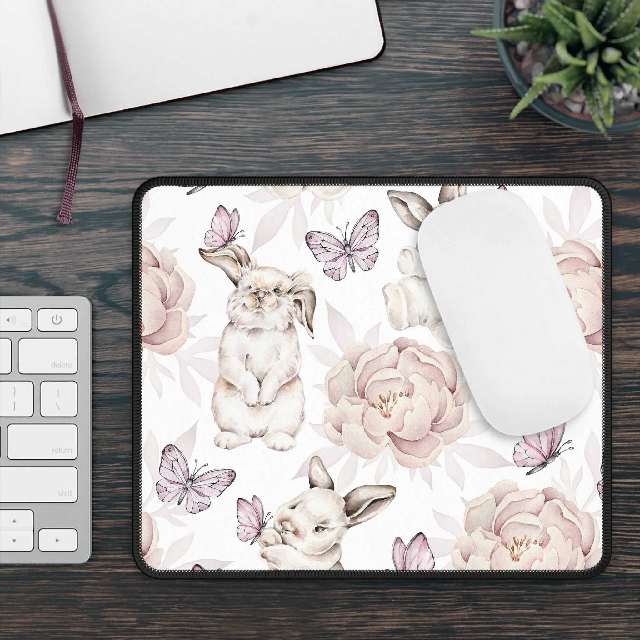 Cute Floral Bunny Gaming Mouse Pad - Perfect for Gamers and Bunny Lovers