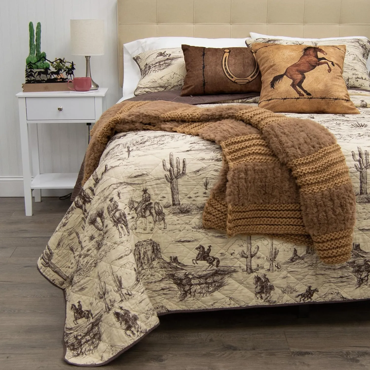 Donna Sharp Cowboy Cotton Quilted Bedding Set - 3-Piece Queen Size Quilt Set - Includes 1 Quilt and 2 Pillow Shams - Machine Washable - Perfect for Rustic Decor