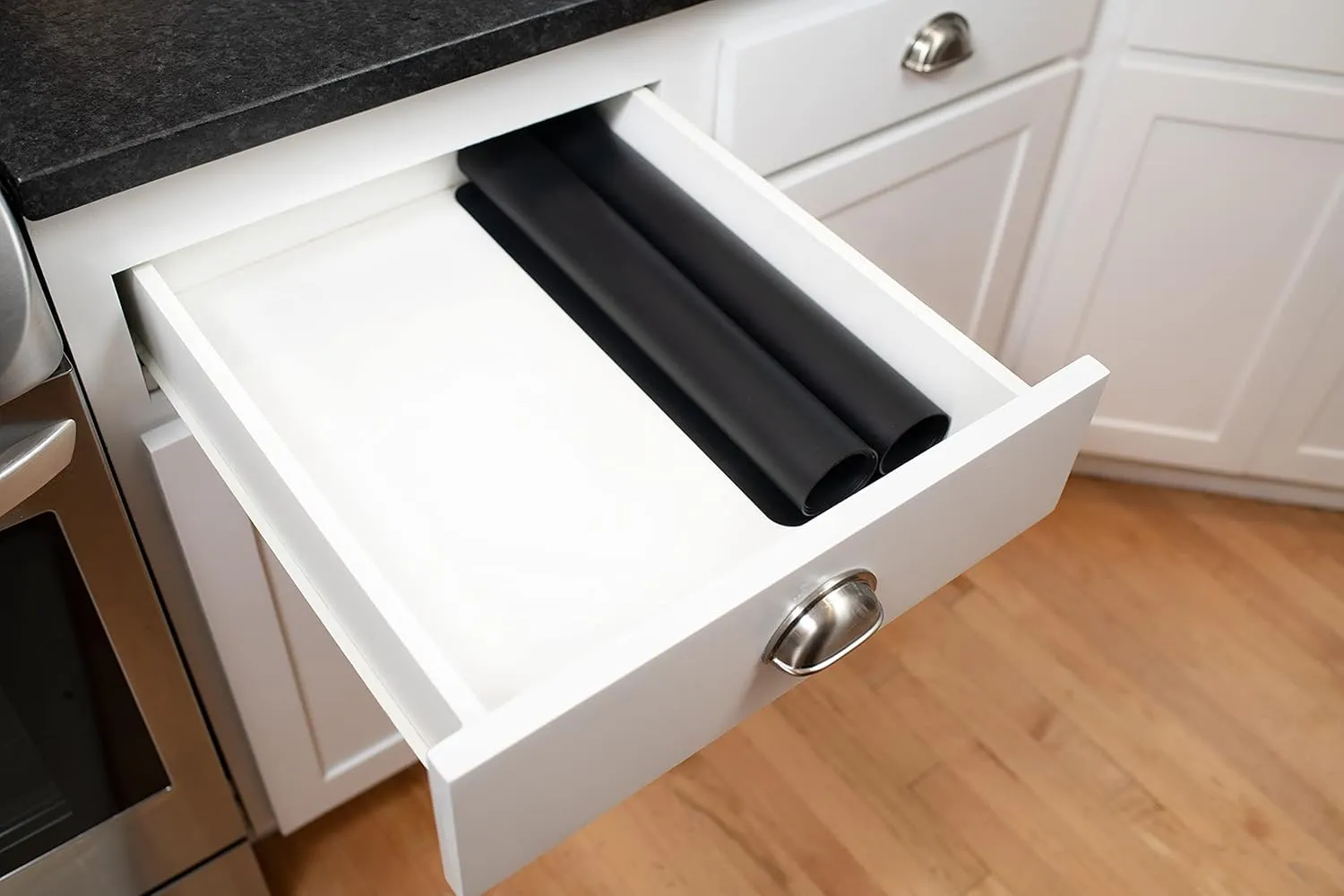GASARÉ, Set of 2, Extra Large, Thick, Silicone Mats for Kitchen Counter, Heat Resistant Mats, Countertop Protector, Non-Slip, Easy to Clean, 25 x 17 Inches x 1.4mm, Black