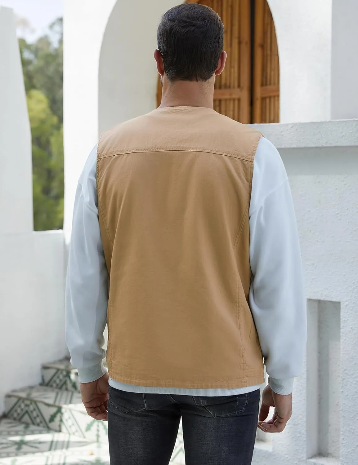 Gihuo Men's Travel Vest Casual Outdoor Multi-Pocket V-Neck Button Cotton Workwear Vest