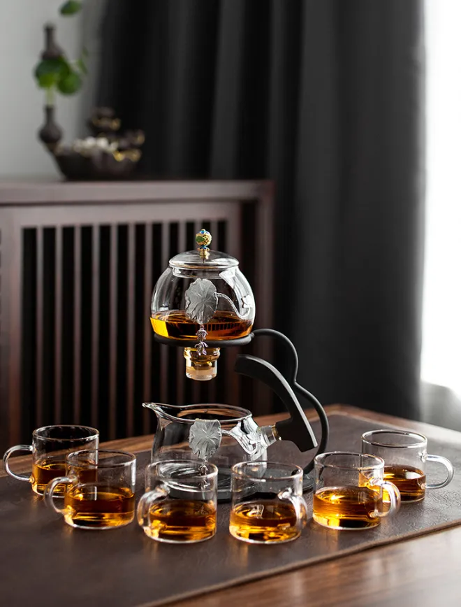 Heat-Resistant Glass Tea Set Magnetic Water Diversion Semi-Automatic   6 Cups