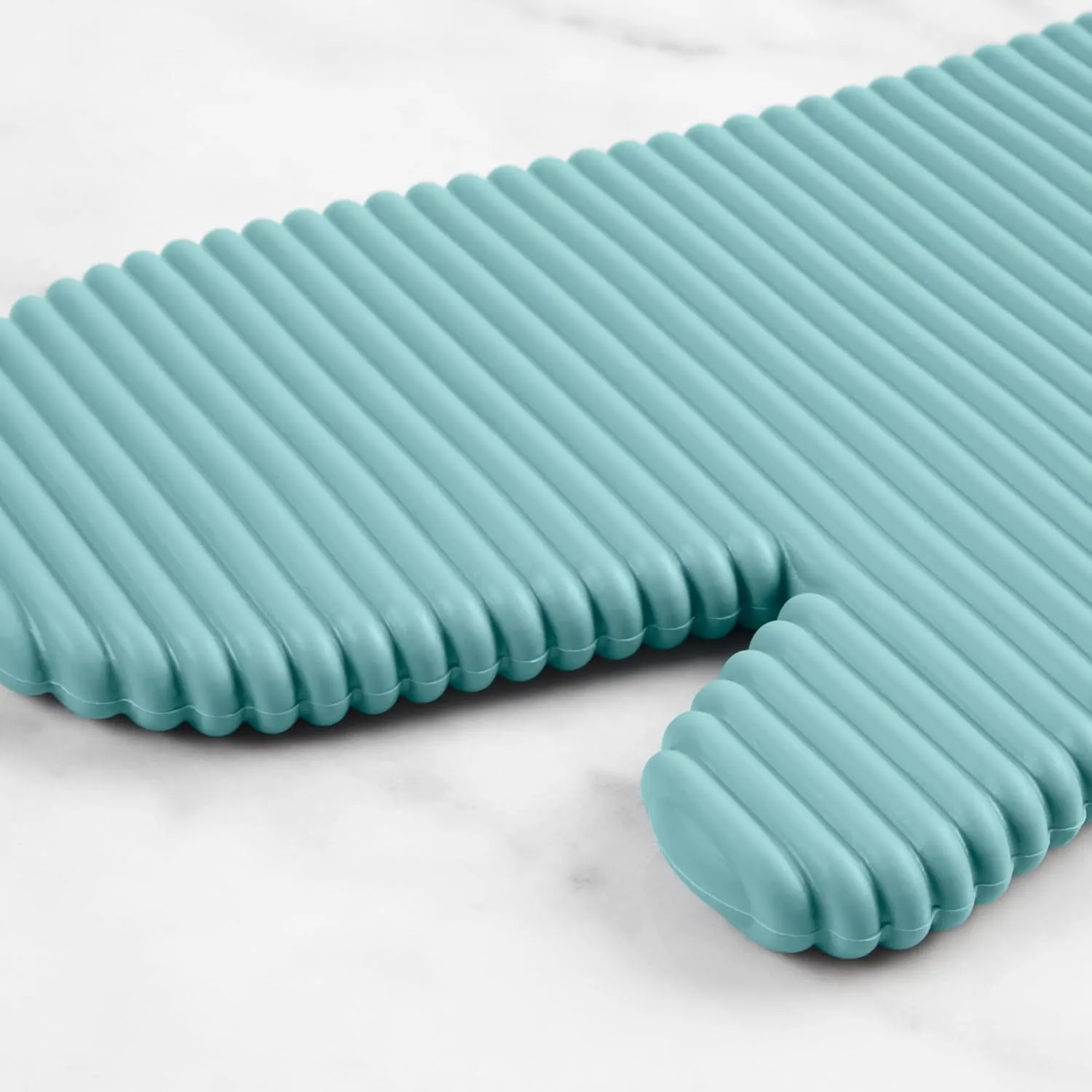 KitchenAid Ribbed Soft Silicone Oven Mitt 2-Pack Set, Mineral Water Aqua, 7.5"x13"
