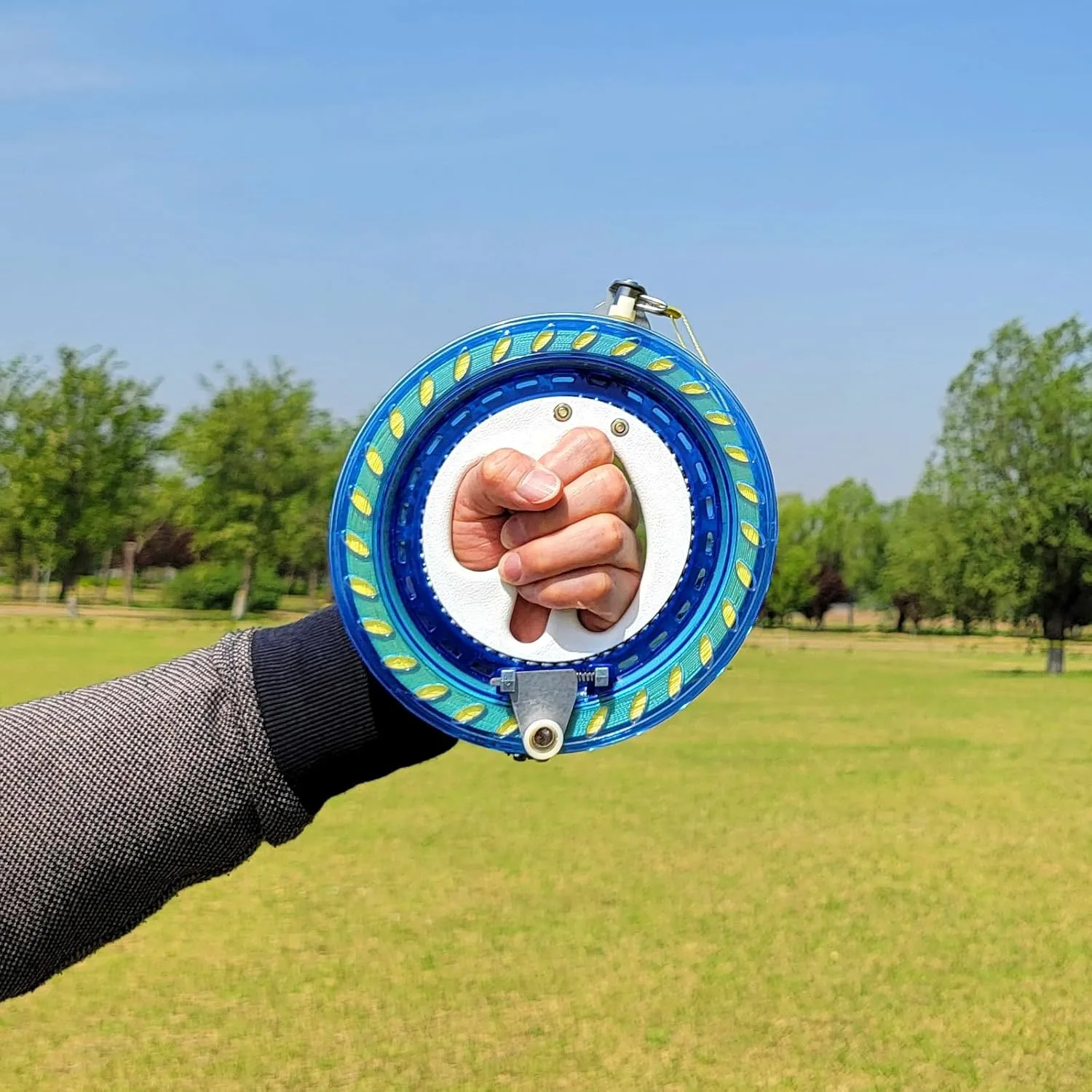 Large Delta Kite Easy to Fly with Kite Reel Set, Beach Kite & Kite Spool for Kids & Adults, Single Line Triangle Kite with 7.1 Inch Kite Wheel Kit