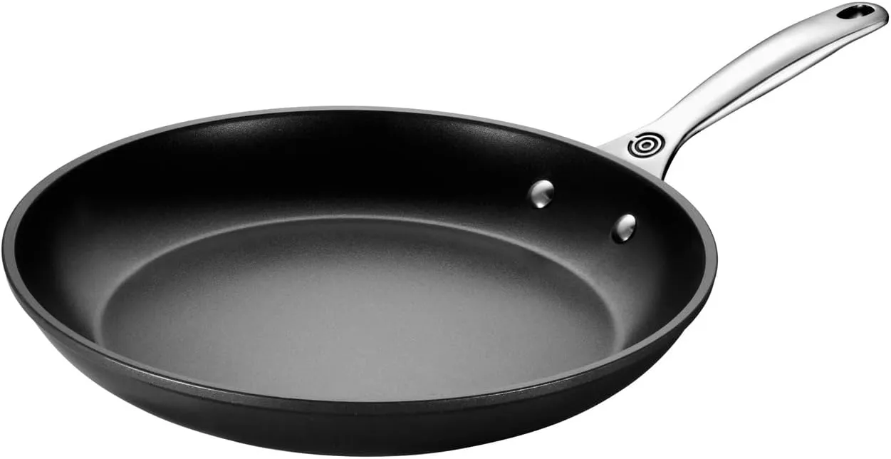 Le Creuset 20 Piece Mixed Material Set, Oyster
