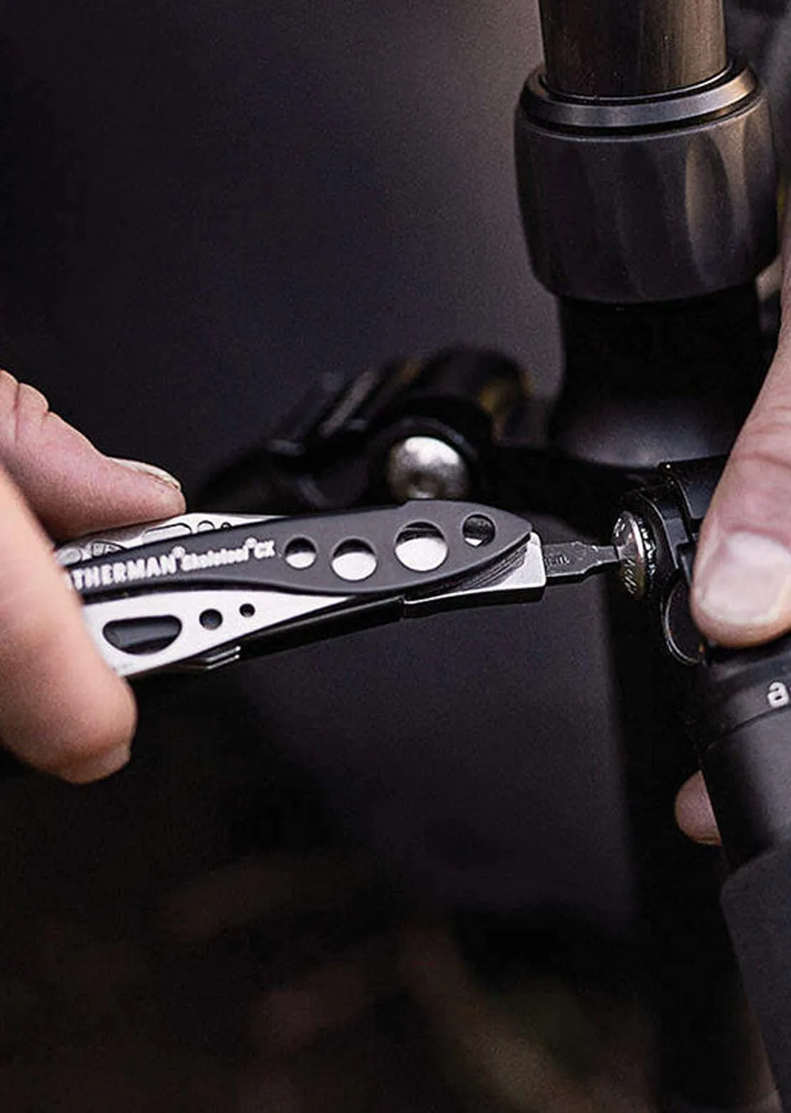 Leatherman CX Skeletool