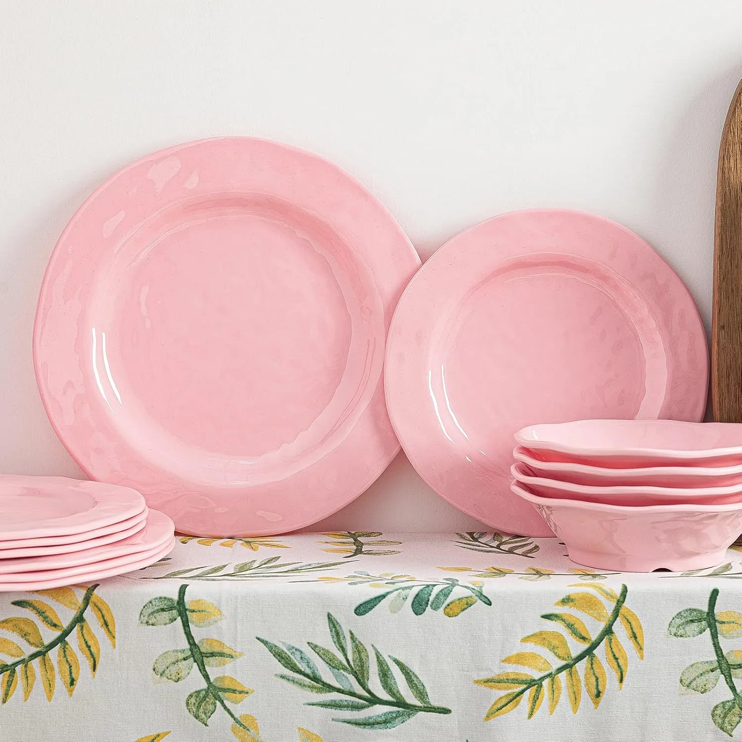 LEHAHA Pink Dishes Melamine Dinnerware Sets, 12 Piece Kitchen Plates and Bowls Dinnerware Sets, Lightweight, BPA free Melamine Dishes for Girls, Valentine's Day, Mother's Day.