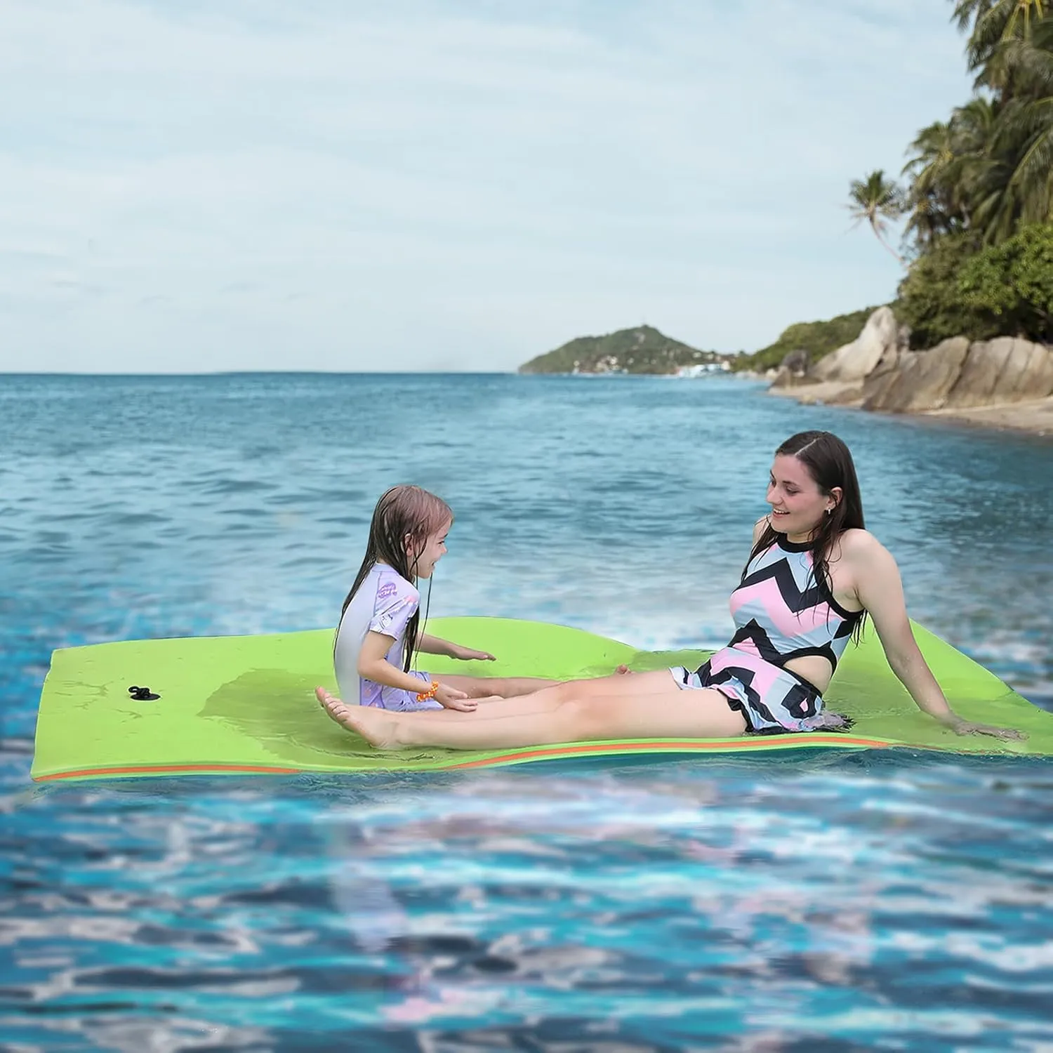 Lily Pad Floating Mat, 7'/8'/9'/13'/15.5' Floating Mat, 3-Layer Tear-Resistant XPE Foam Floating Water Mat for Water Recreation, Lake, Pool, River, Ocean, Boat, Suitable for Adults and Kids