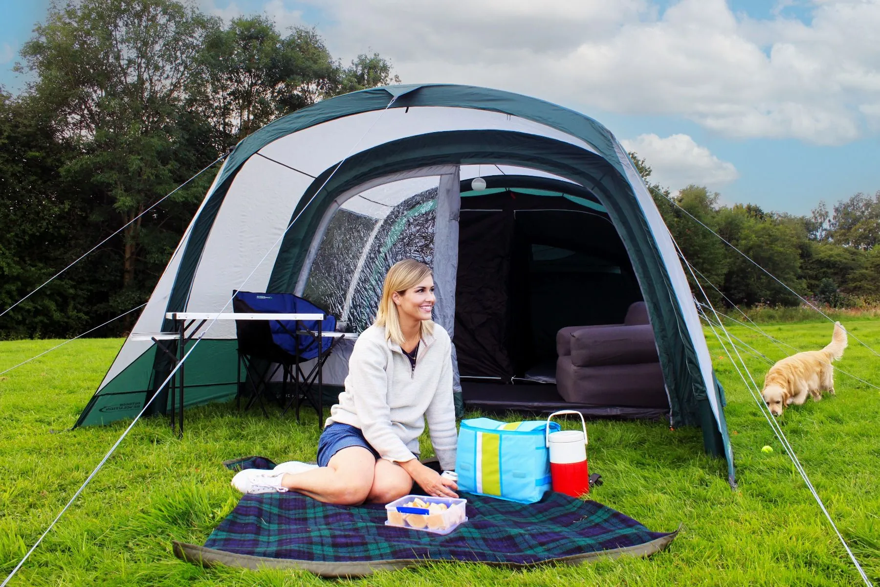 Outdoor Revolution Atom 500 Family Air Tent
