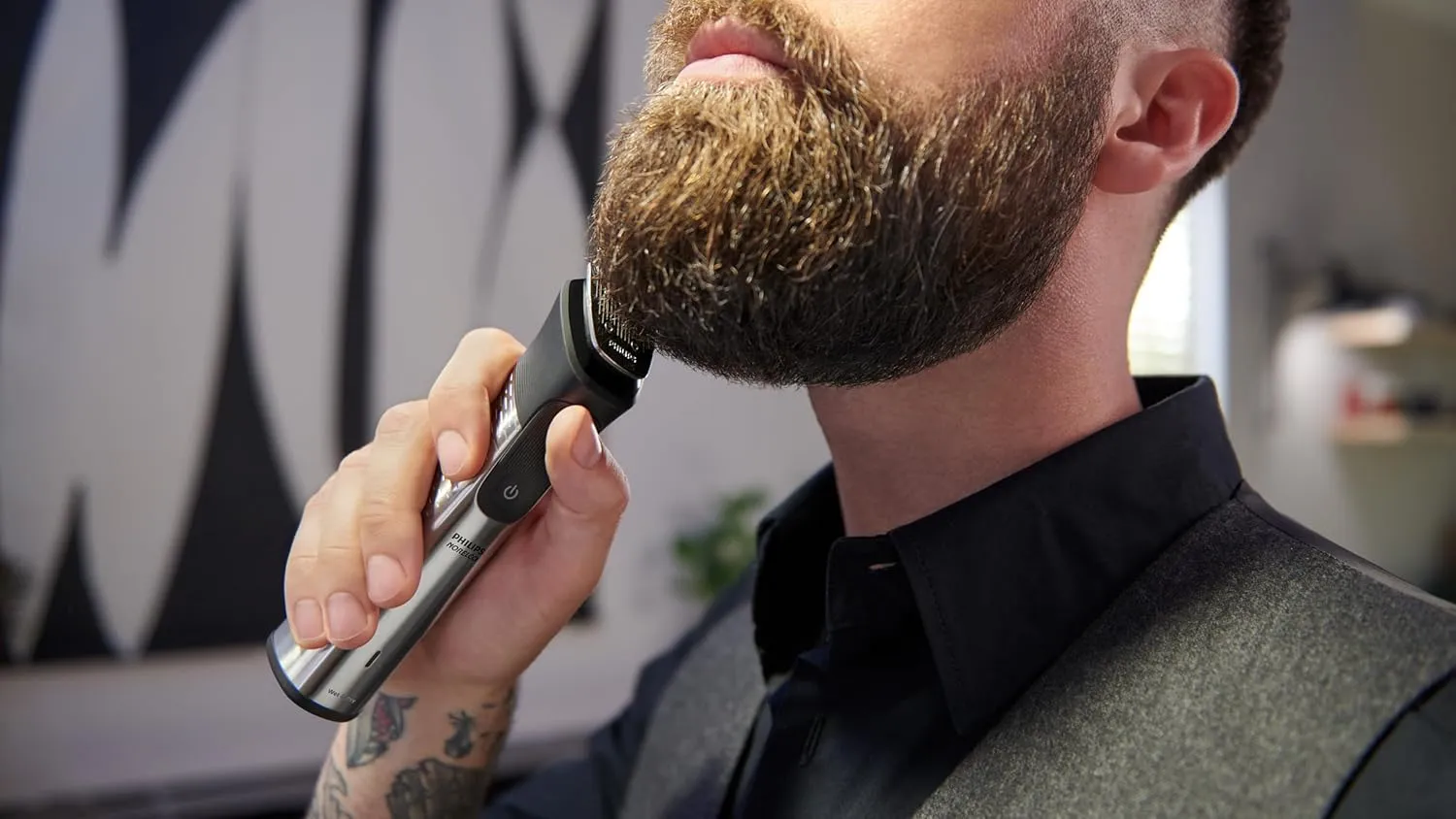 Philips Norelco Multigroom Series 9000-21 Piece Men's Grooming Kit for Beard, Body, face, Nose, Ear Hair Trimmer w/Premium Storage case, MG9510/60