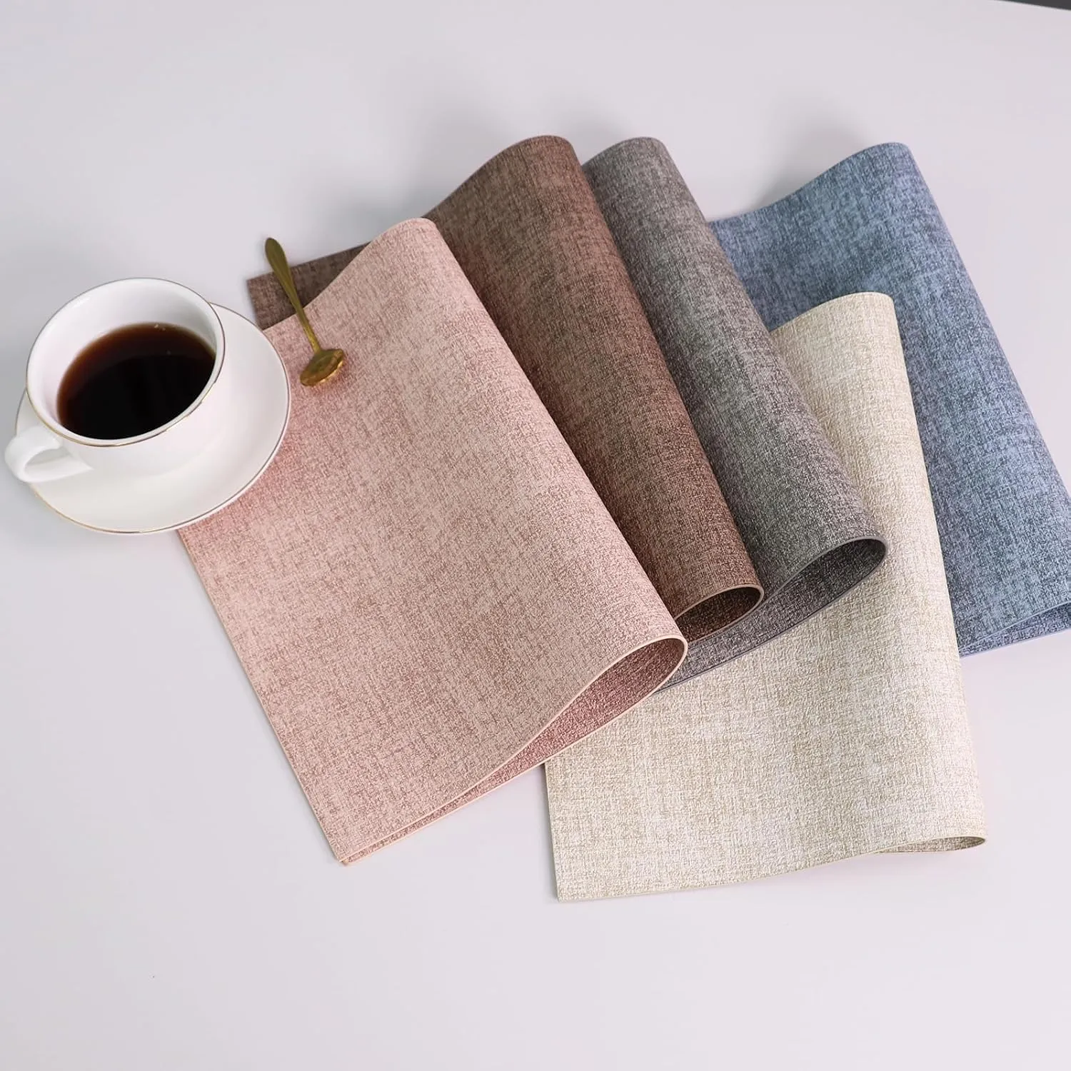 Placemats Set of 8 Washable Heat Resistant Place Mats PVC Woven Dining Table Mat Green 8pcs