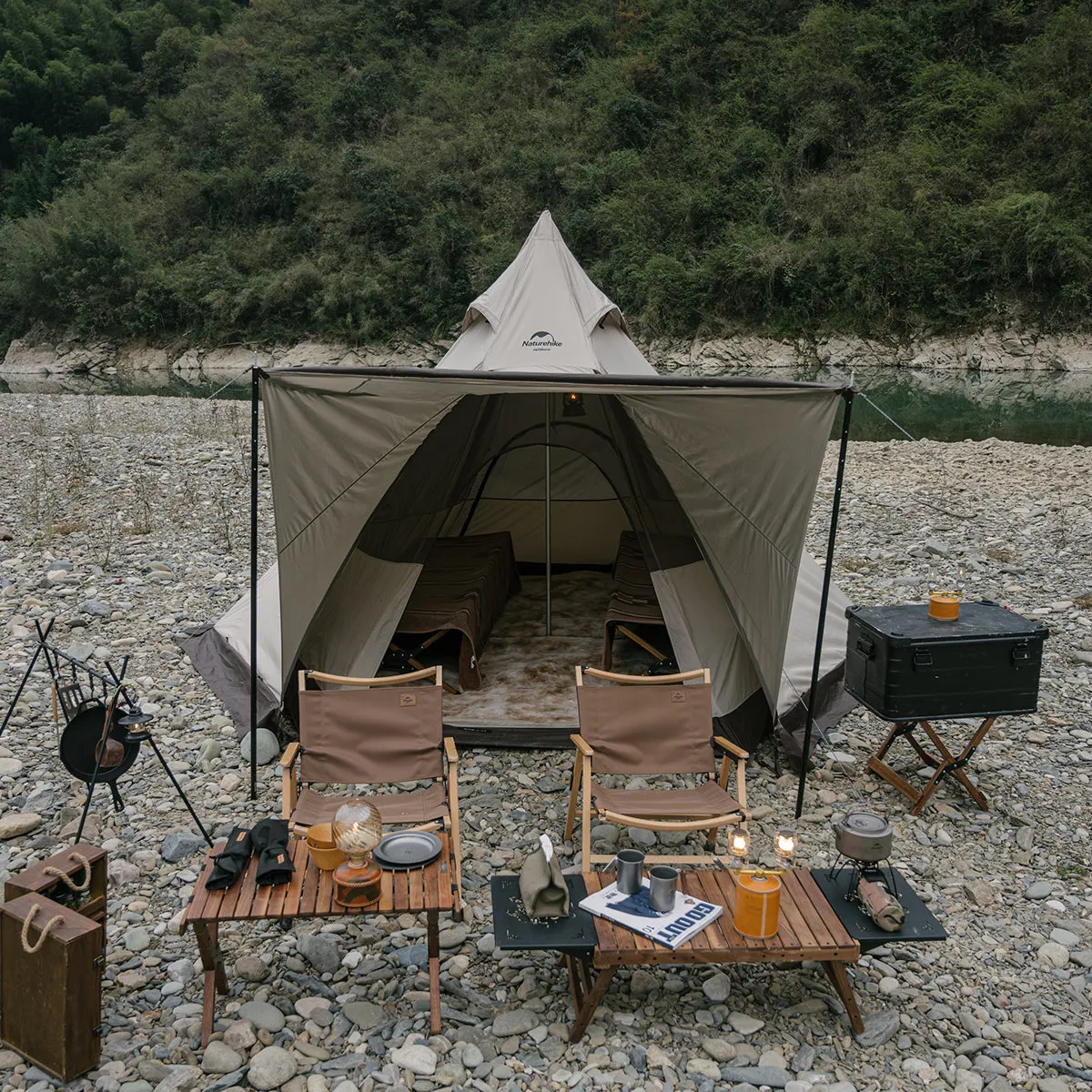 Ranch 4 People Pyramid Luxury Camping Tent