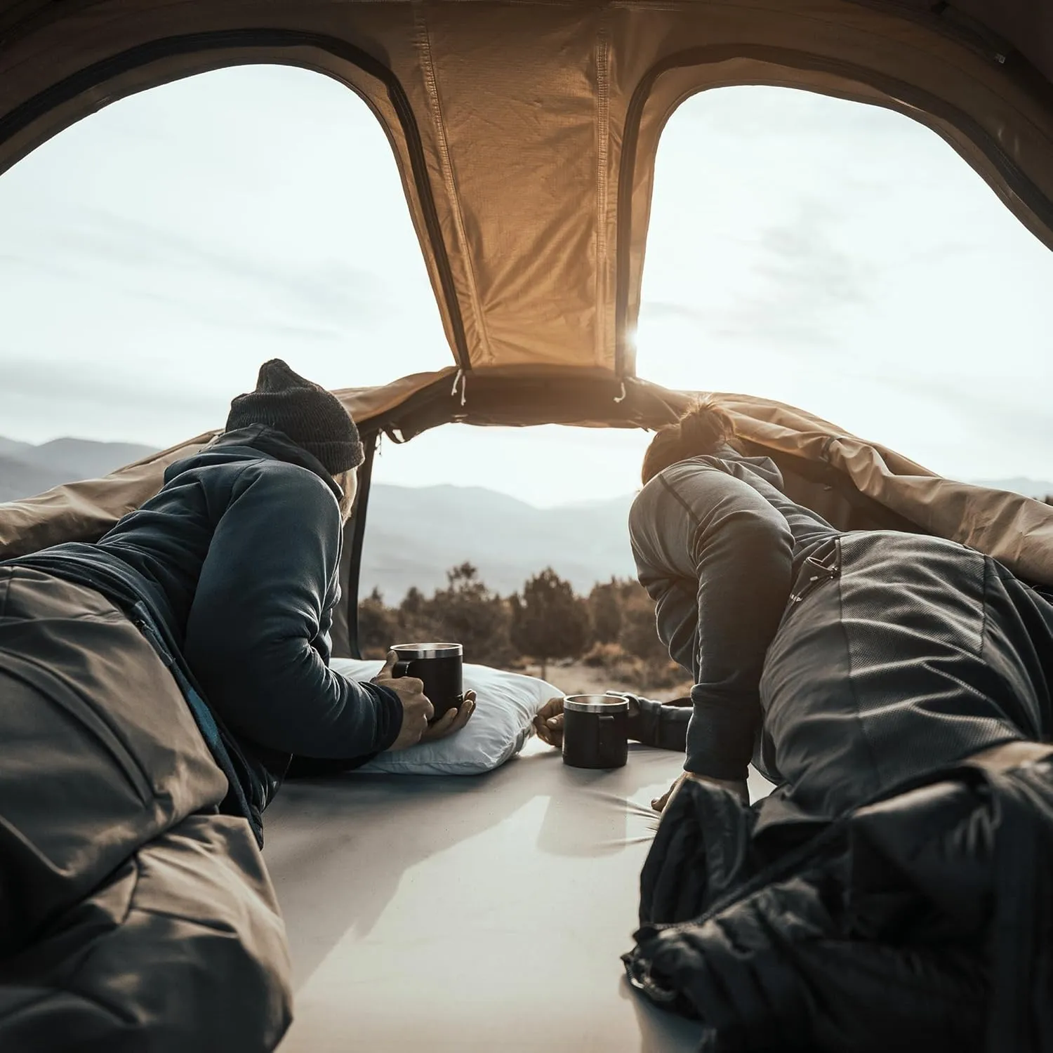 Thule Approach Rooftop Tent - Medium