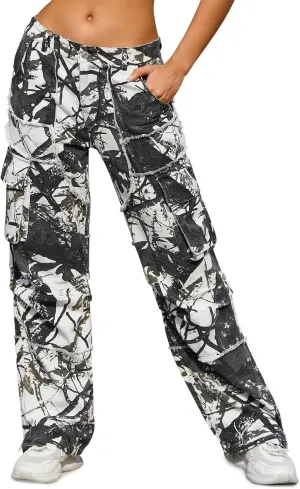 Unisex Camo Cargo Pants, Multi Pockets Raw Edge Oversized Straight Zipper Wide Legs Streetwear for Hip Hop Men Women