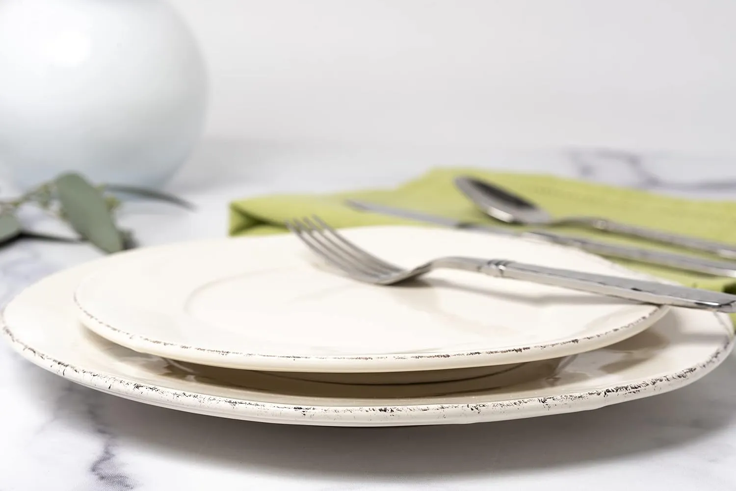 Vietri Italian Lastra Collection Dinnerware Sets (Linen, Dinner Plates, Set of 4)