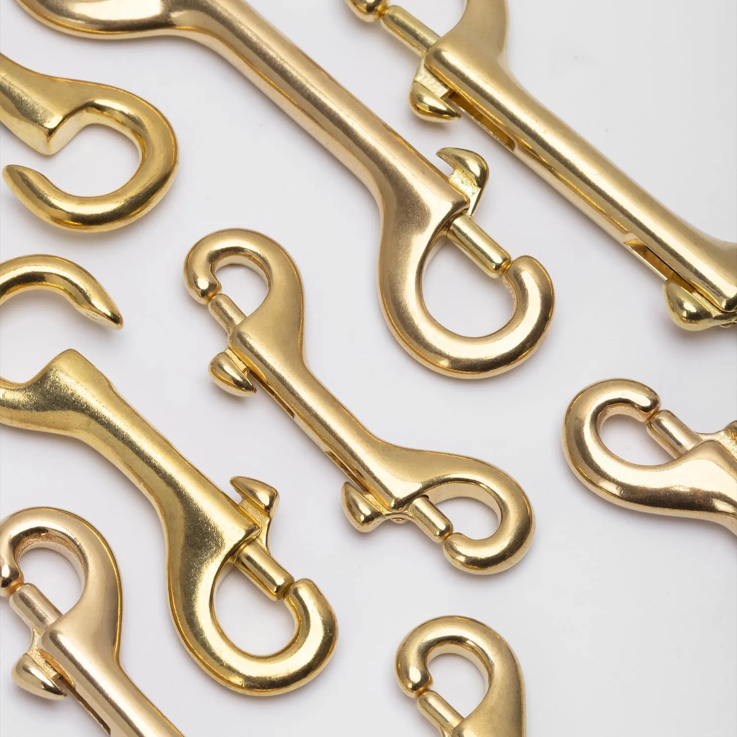 WUTA Brass Double End Snap Hook Clip Handmade Bag Hook Keychains Hook for Leather Craft Accessories Diving Pet Luggage Outdoor Mountaineering Tactical Equipment